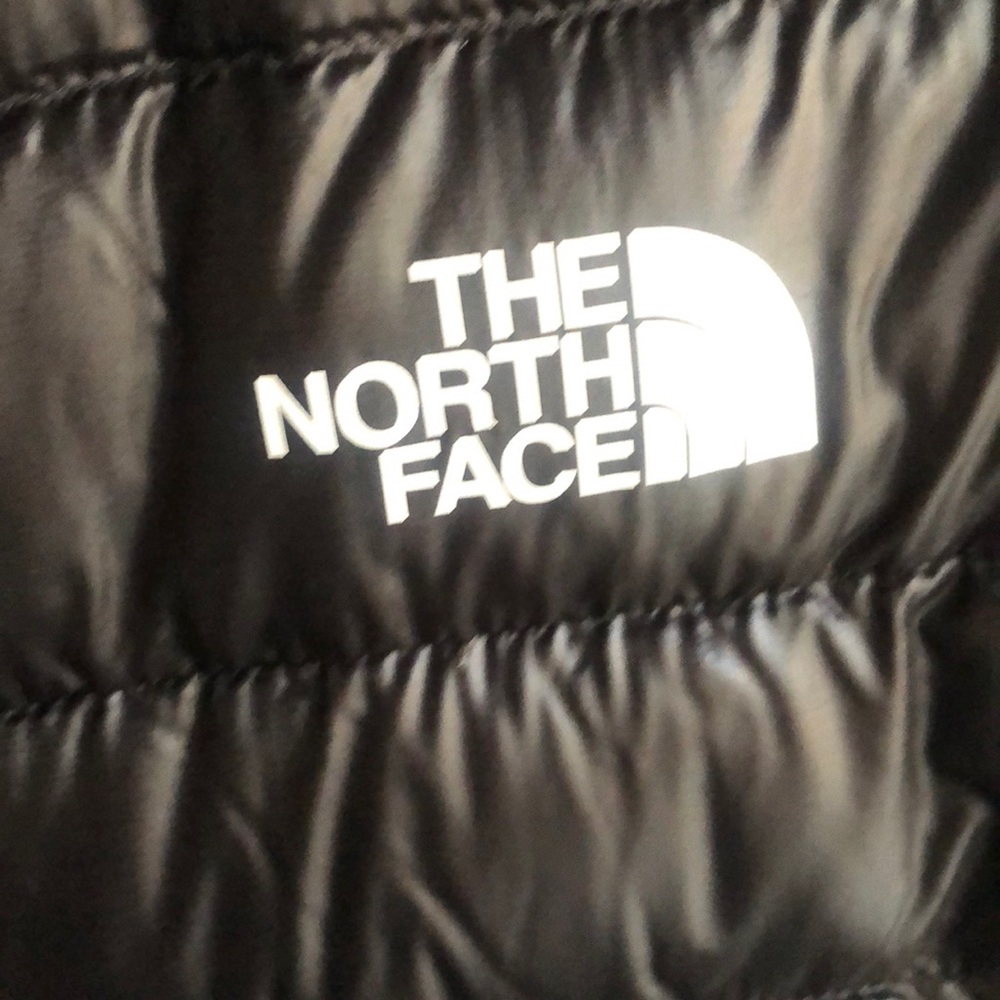 North faces puff jacket so excellent condition